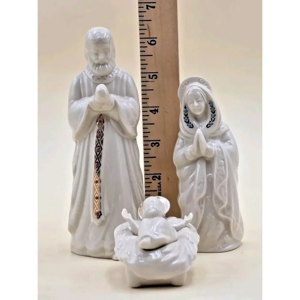Lenox China Jewels Ivory Nativity Porcelain Joseph, Mary & Baby Jesus in Box